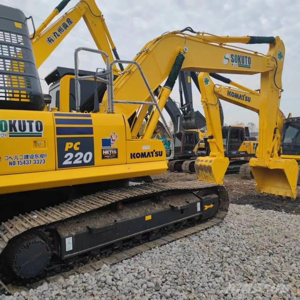 Komatsu PC 220-8 Bandgrävare