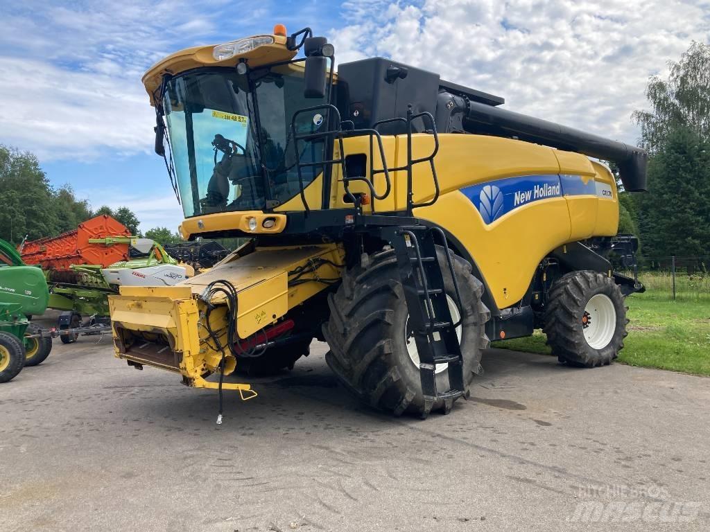 New Holland CX 8070 Skördetröskor