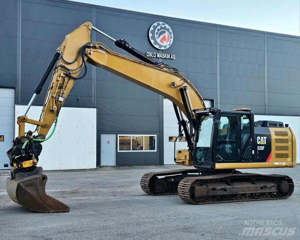 CAT 320 FL Bandgrävare