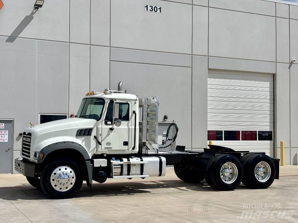 Mack Granite Dragbilar