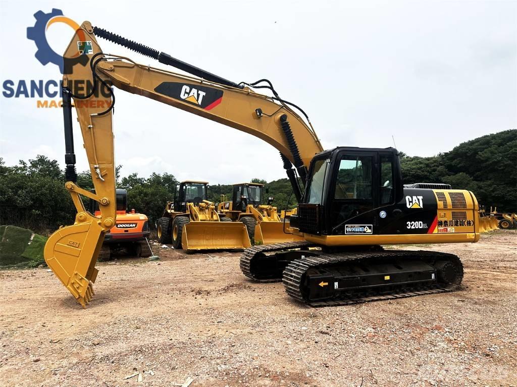 CAT 320 D2L Bandgrävare