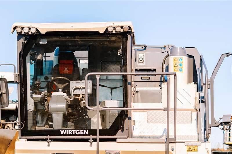 Wirtgen WR240 Övriga bilar