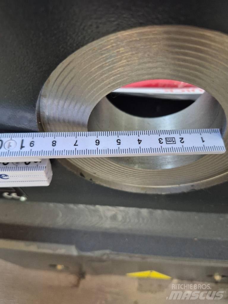 OilQuick OQ 65 Redskapsfäste/ adaptrar