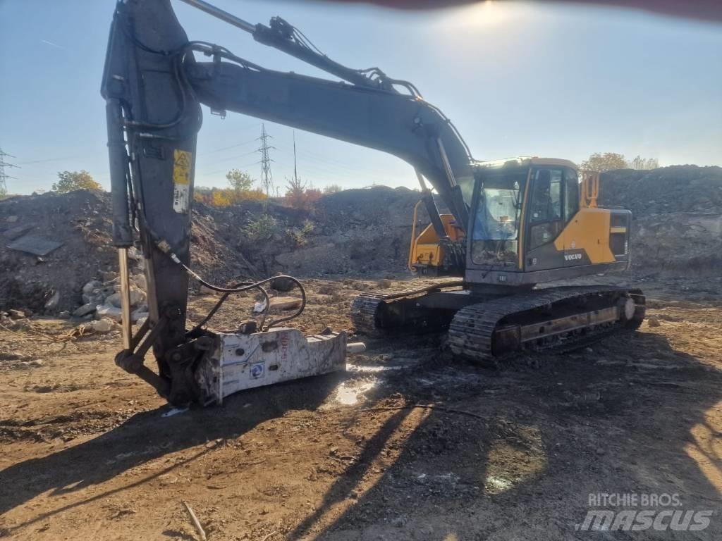 Volvo EC 220 E Bandgrävare