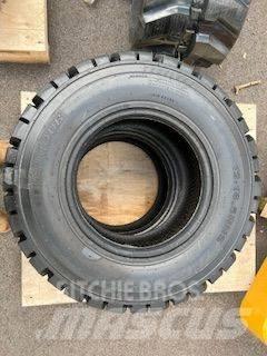 Armour 12-16.5 Däck, hjul och fälgar