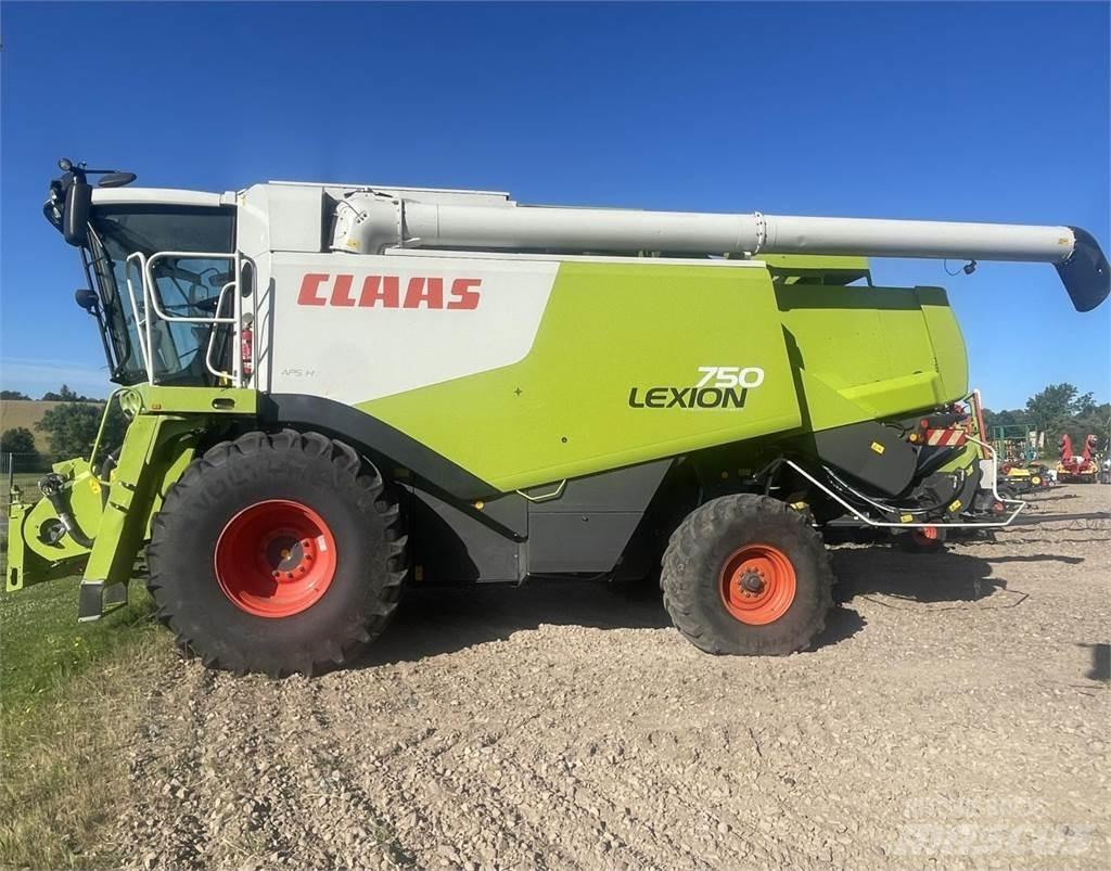 CLAAS Lexion 750 Skördetröskor