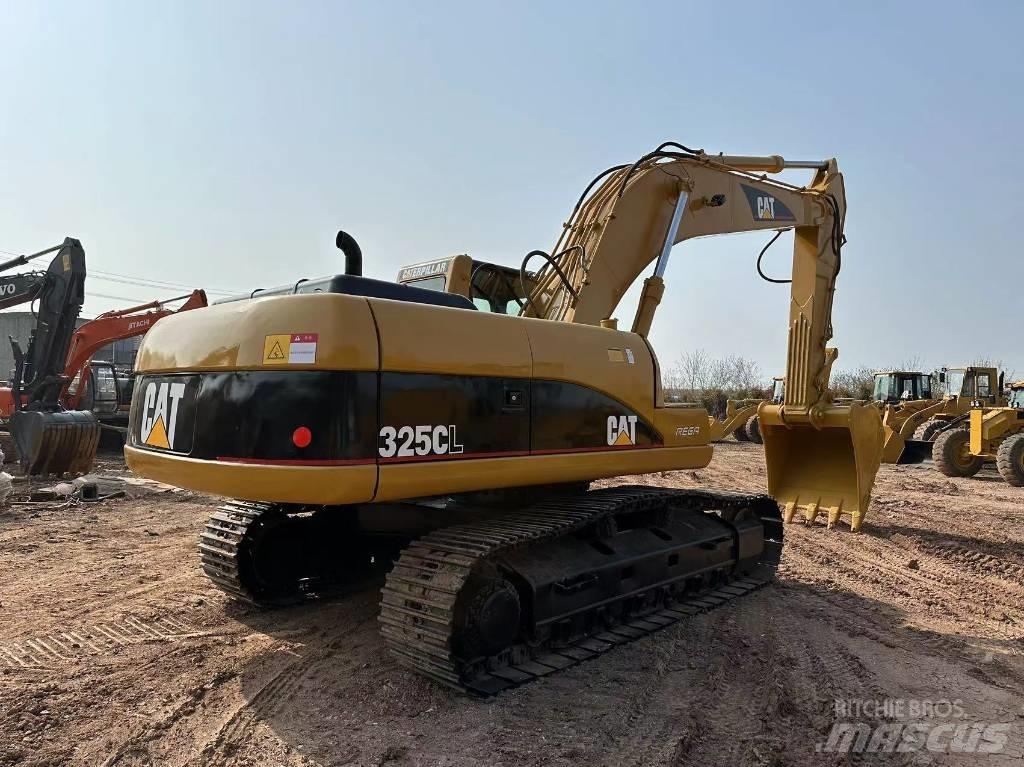 CAT 325 CL Bandgrävare