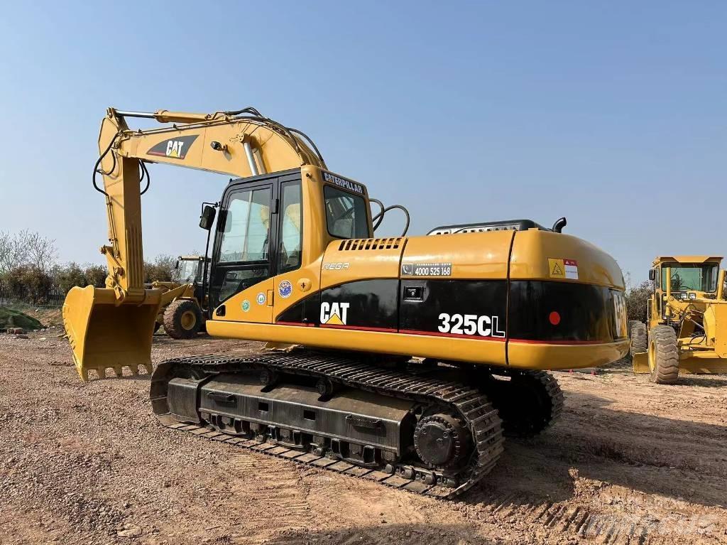CAT 325 CL Bandgrävare