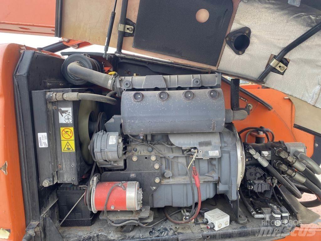 JLG 600AJ Bomliftar