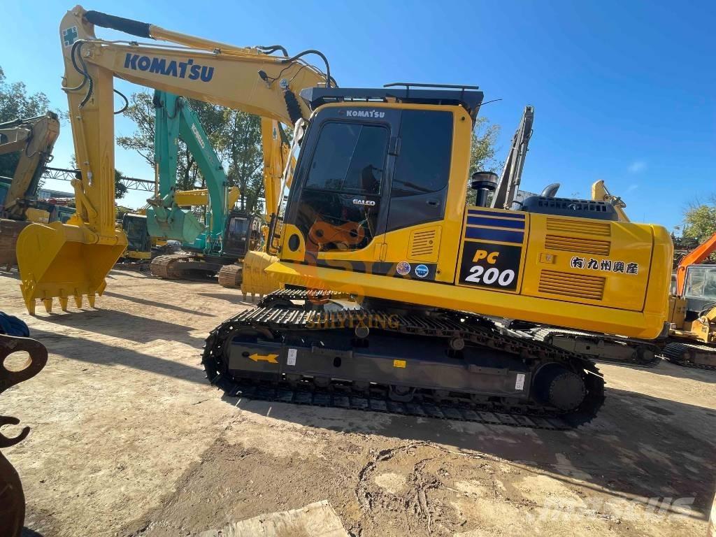 Komatsu PC 200-8 Bandgrävare