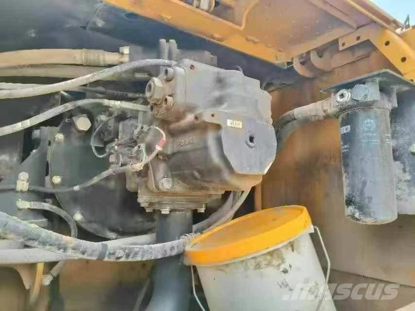 Komatsu PC 360-8 Bandgrävare