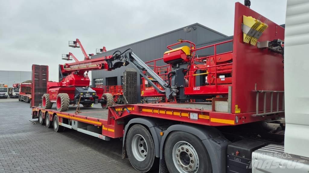 Faymonville MultiMAX Låg lastande semi trailer