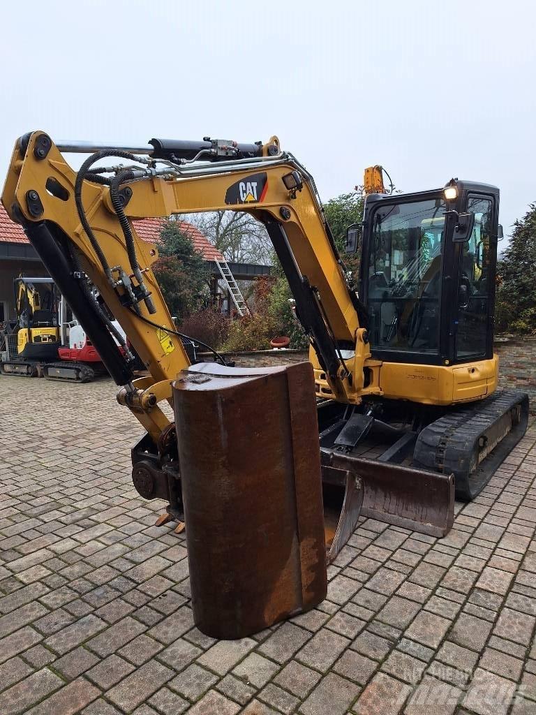 CAT 305 E2 + Powertilt Minigrävare < 7t