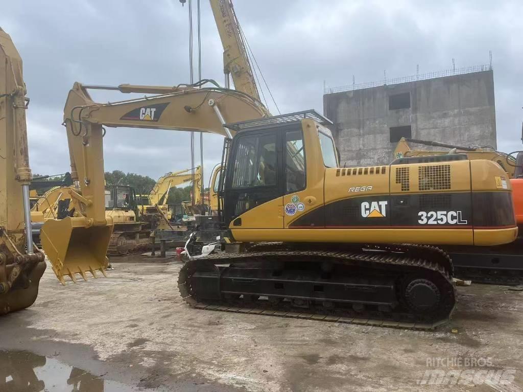 CAT 325C Bandgrävare