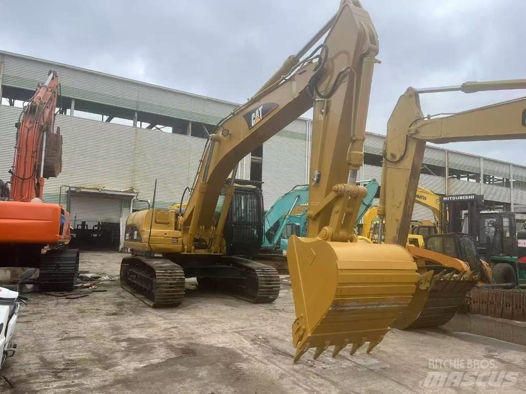 CAT 325C Bandgrävare