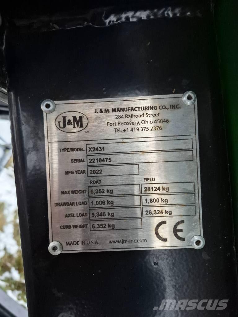 J&M X2431 Spannmålsvagnar
