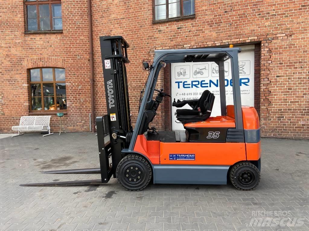 Toyota 7FBMF35 Elmotviktstruckar