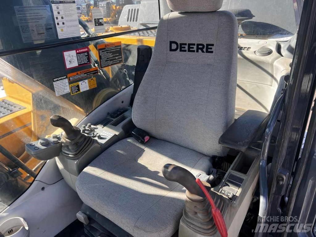 DEERE 210G LC Bandgrävare