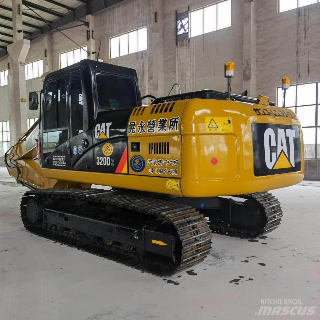 CAT 320 D2 Bandgrävare