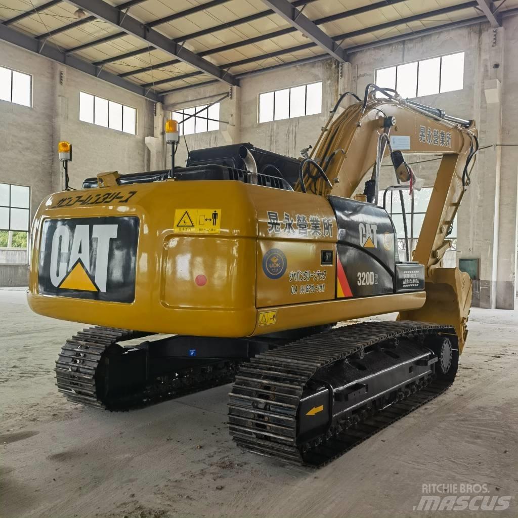CAT 320 D2 Bandgrävare