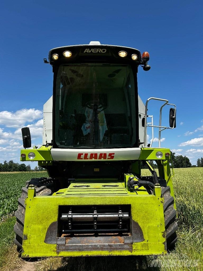 CLAAS Avero 240 Skördetröskor