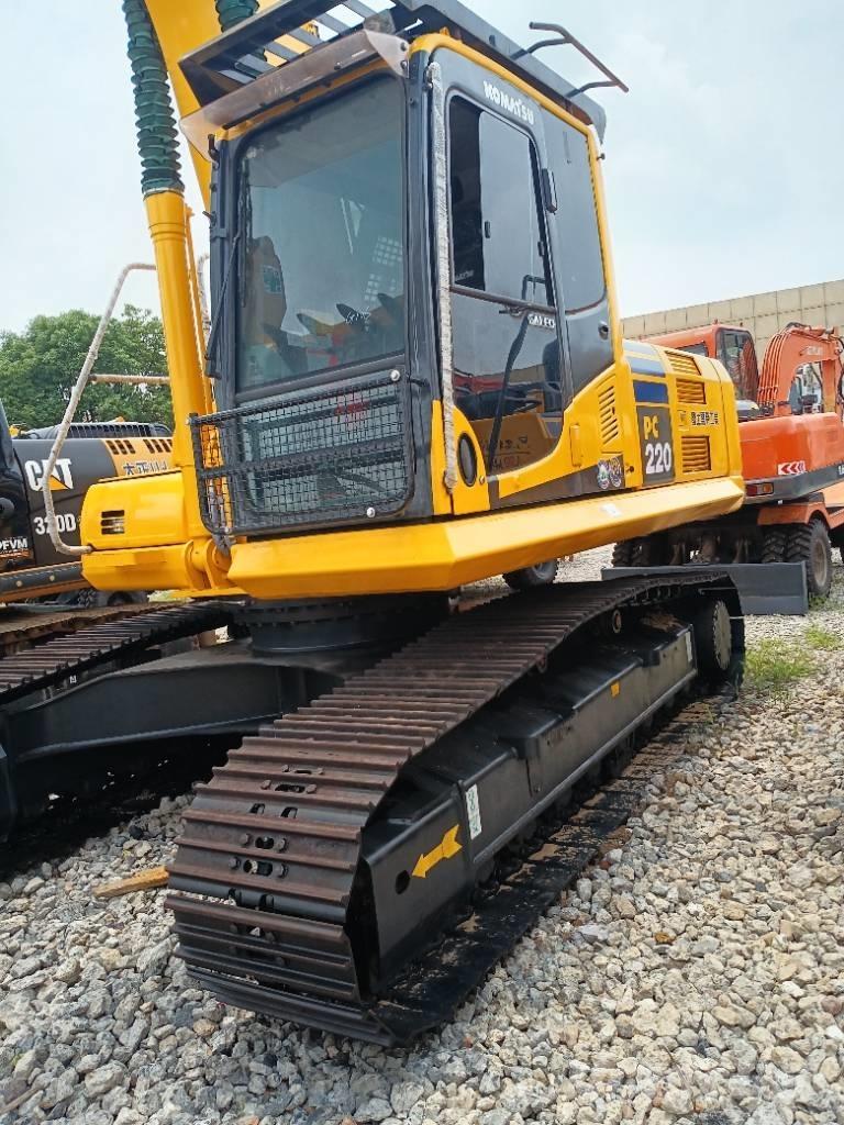 Komatsu PC 220-8 Bandgrävare