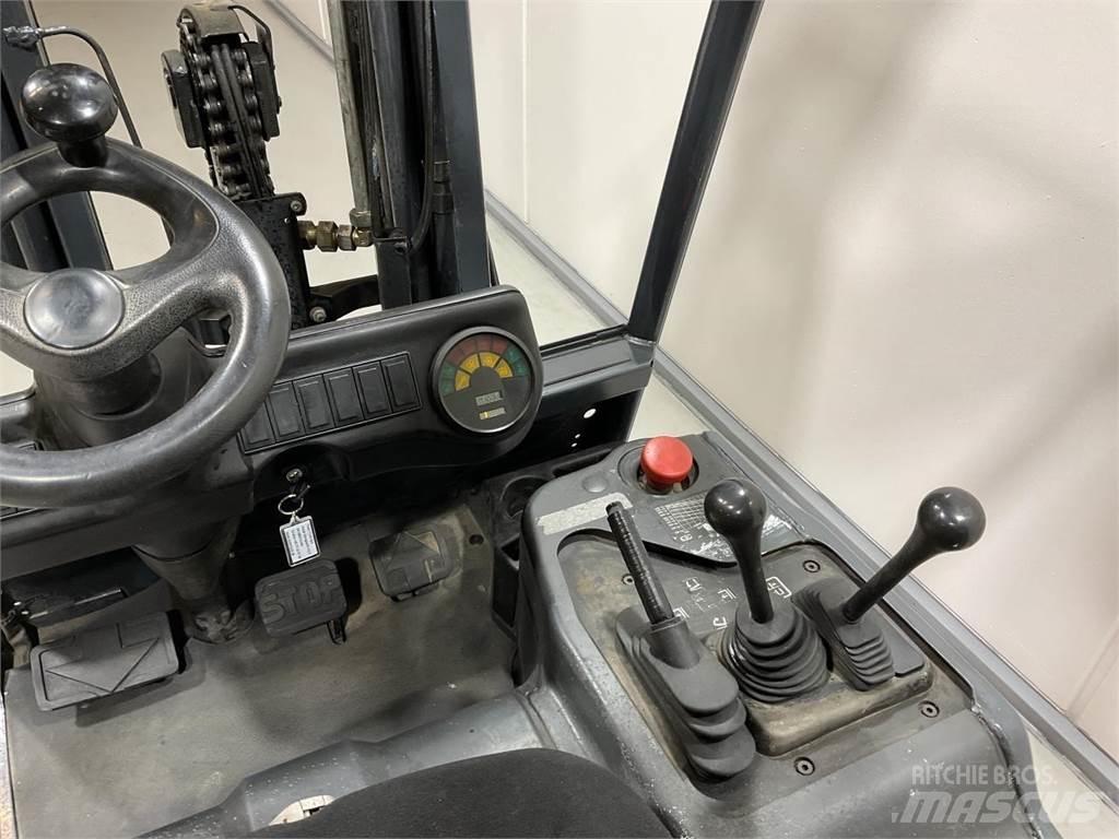 Linde E16 Elmotviktstruckar