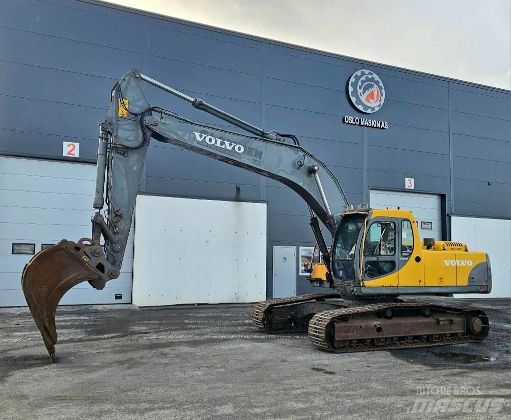 Volvo EC 240 LC Bandgrävare
