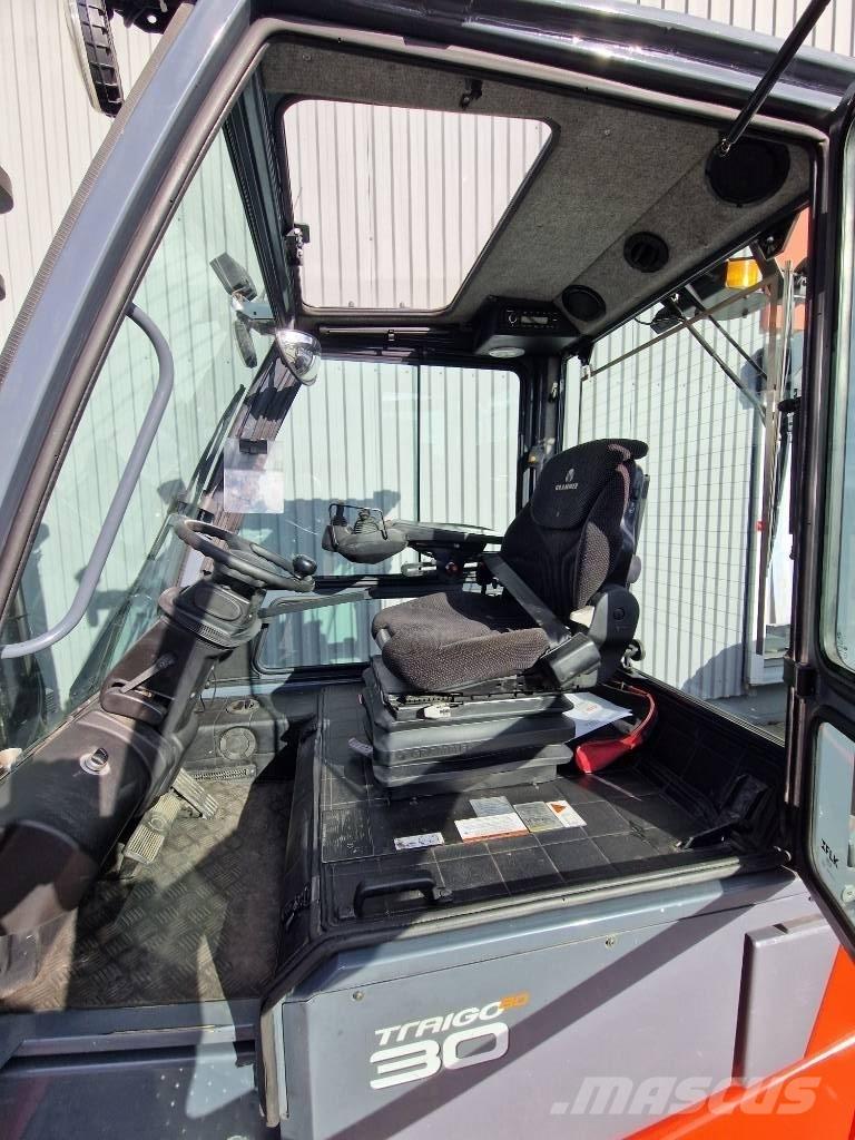 Toyota 8 FBMKT 30 Elmotviktstruckar