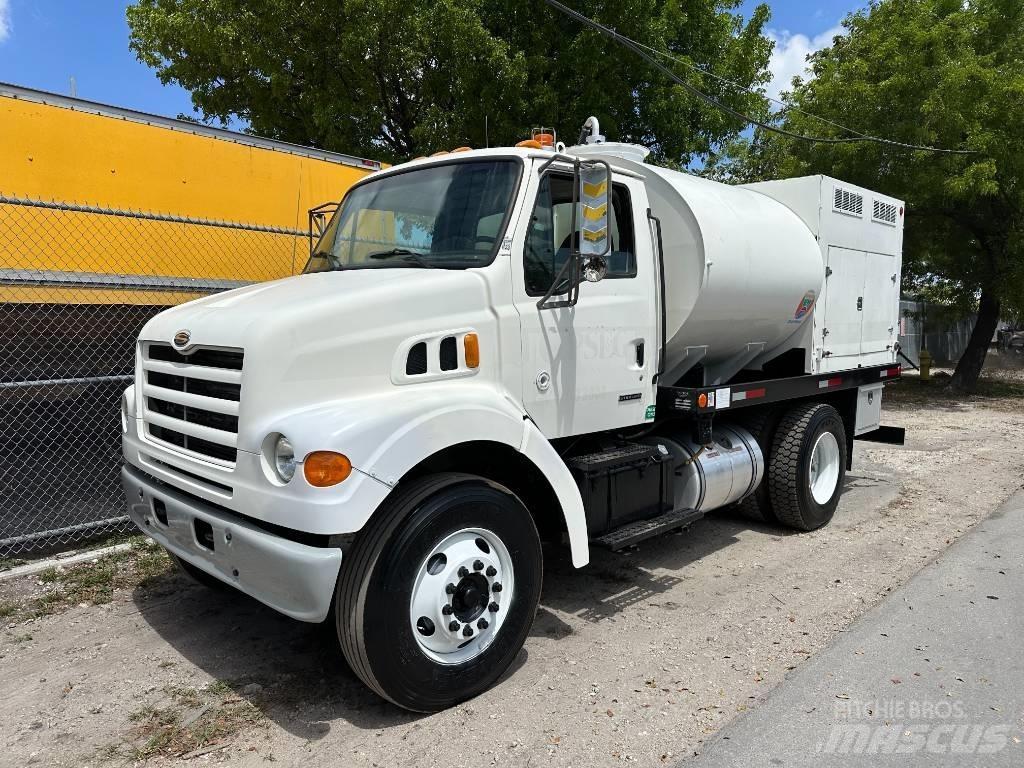 Sterling L 7501 Slamsugningsbil
