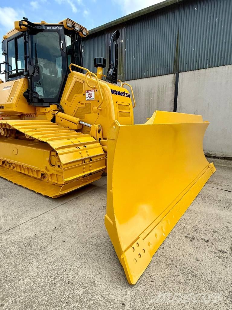 Komatsu D 61 PXi-24 Bandschaktare