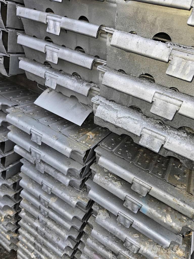 Peri UP T72 Byggställningar