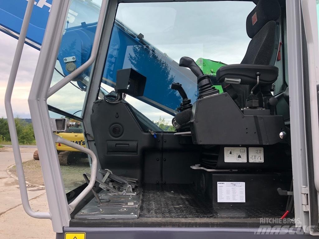 Fuchs MHL320 Avfalls / industri hantering