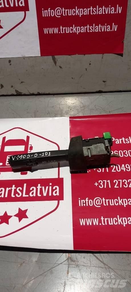Volvo FH 12.   3944025 Hytter och interiör