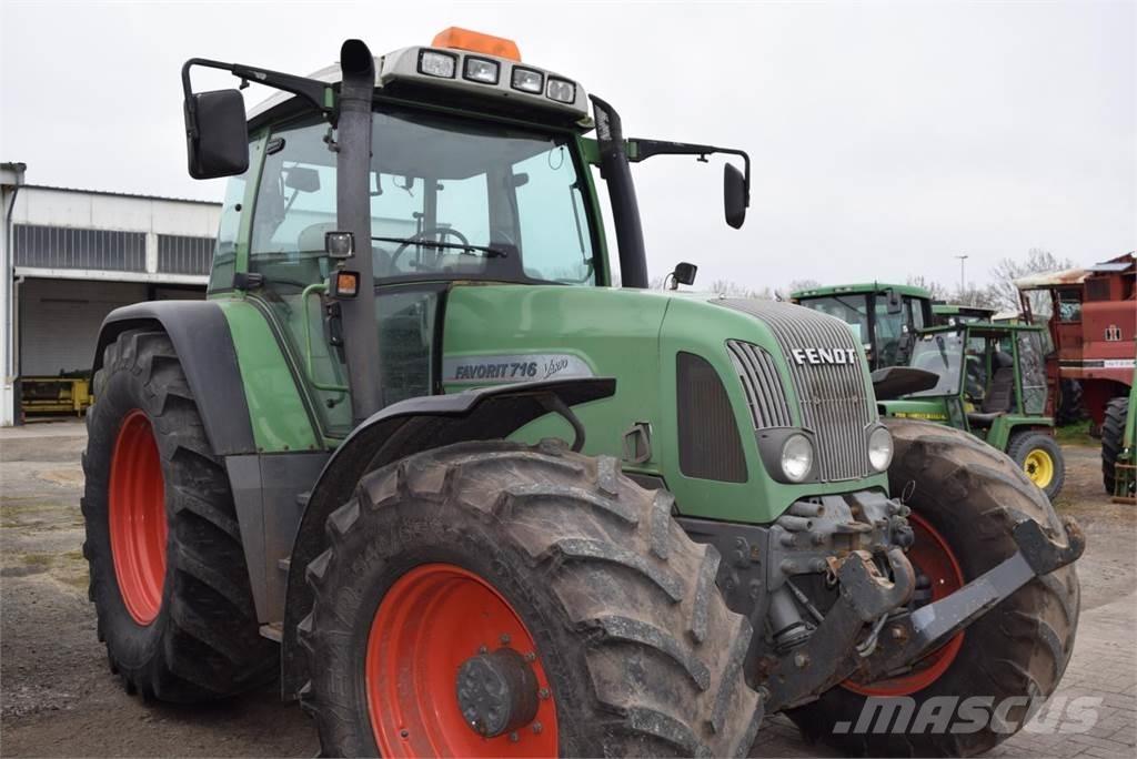 Fendt 716 Vario Traktorer