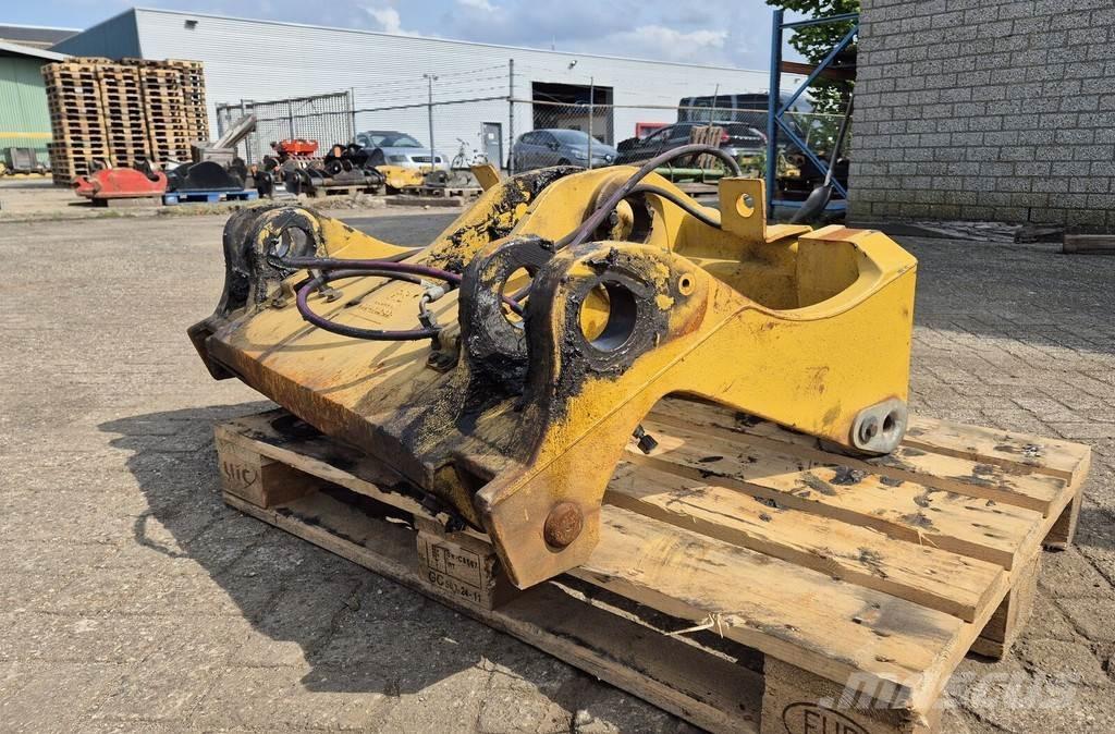 CAT PW2506 Redskapsfäste/ adaptrar