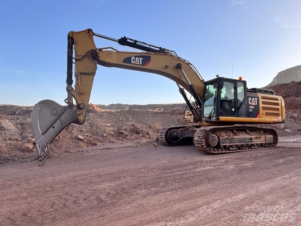 CAT 336 F L Bandgrävare