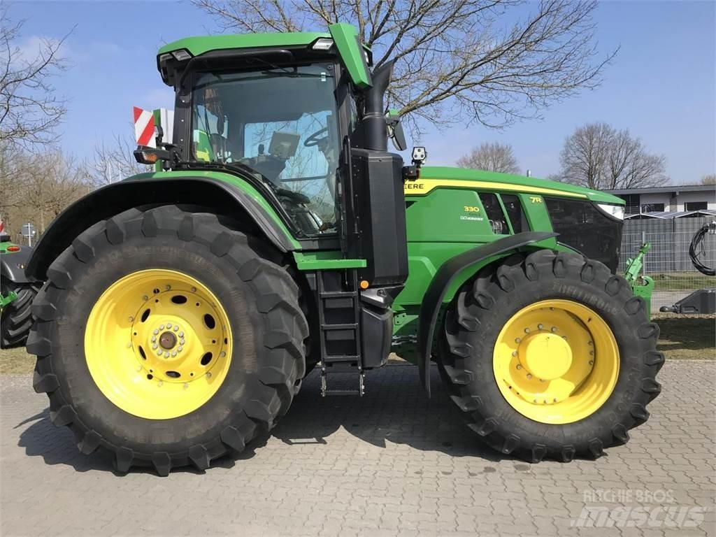 John Deere 7R 330 Traktorer