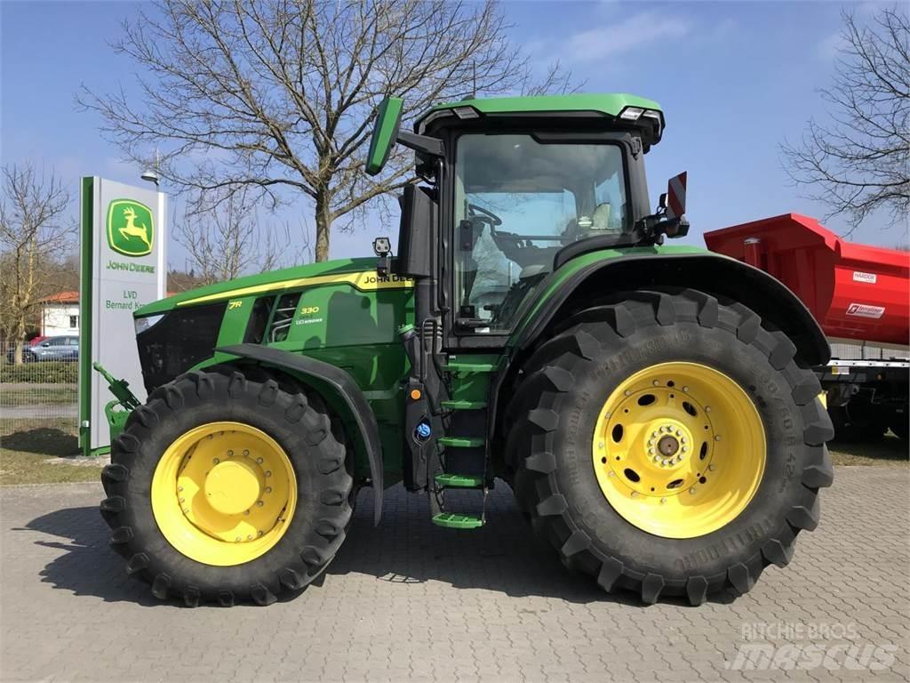 John Deere 7R 330 Traktorer