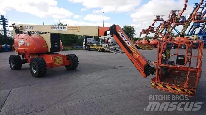 JLG 800AJ Bomliftar