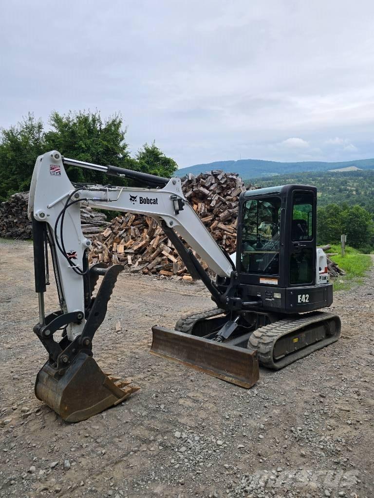 Bobcat E42 Minigrävare < 7t
