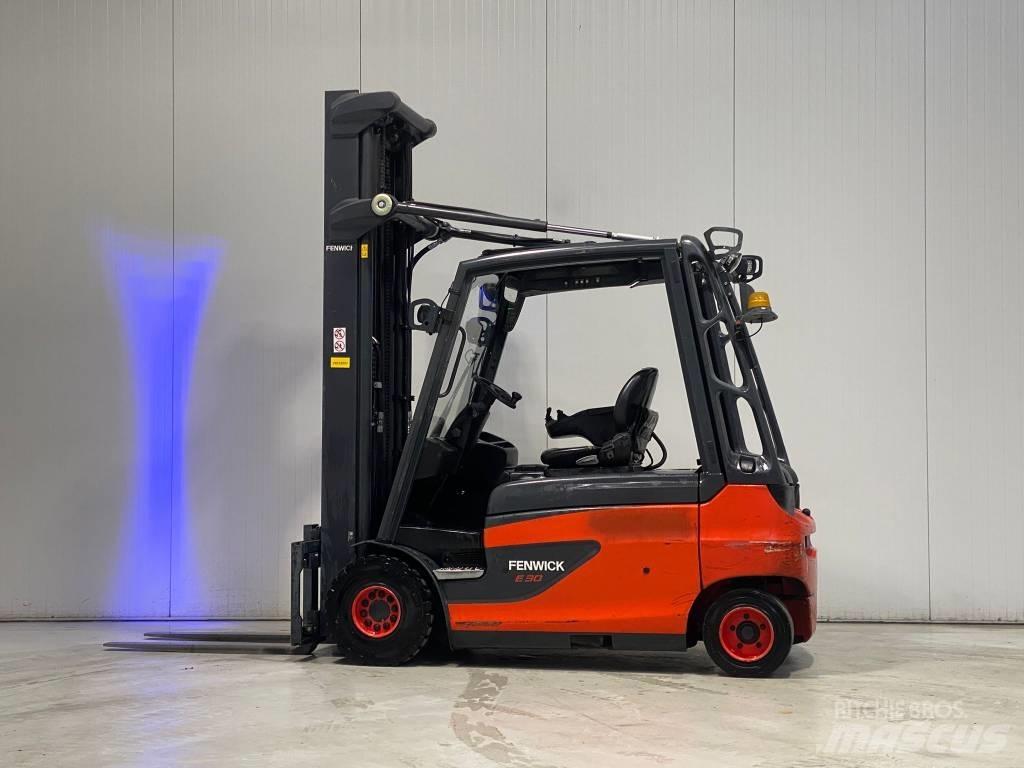 Linde E30L-01 Elmotviktstruckar
