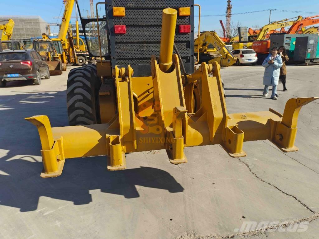 CAT 140 H Väghyvlar