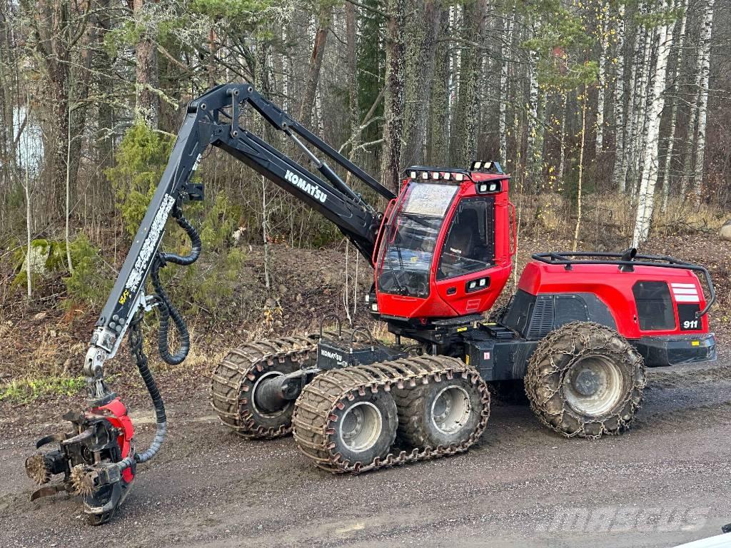 Komatsu 911 Skördare