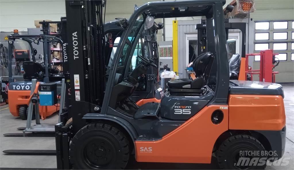 Toyota 52-8FDJF35 Dieselmotviktstruckar