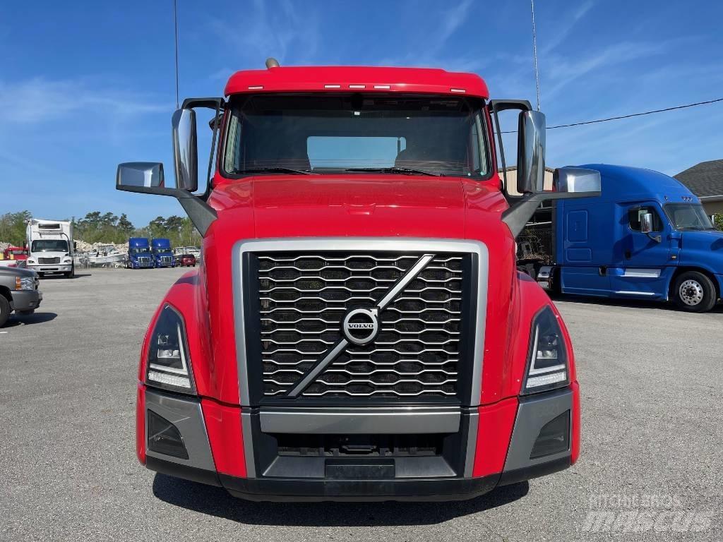 Volvo VNL64T300 Dragbilar