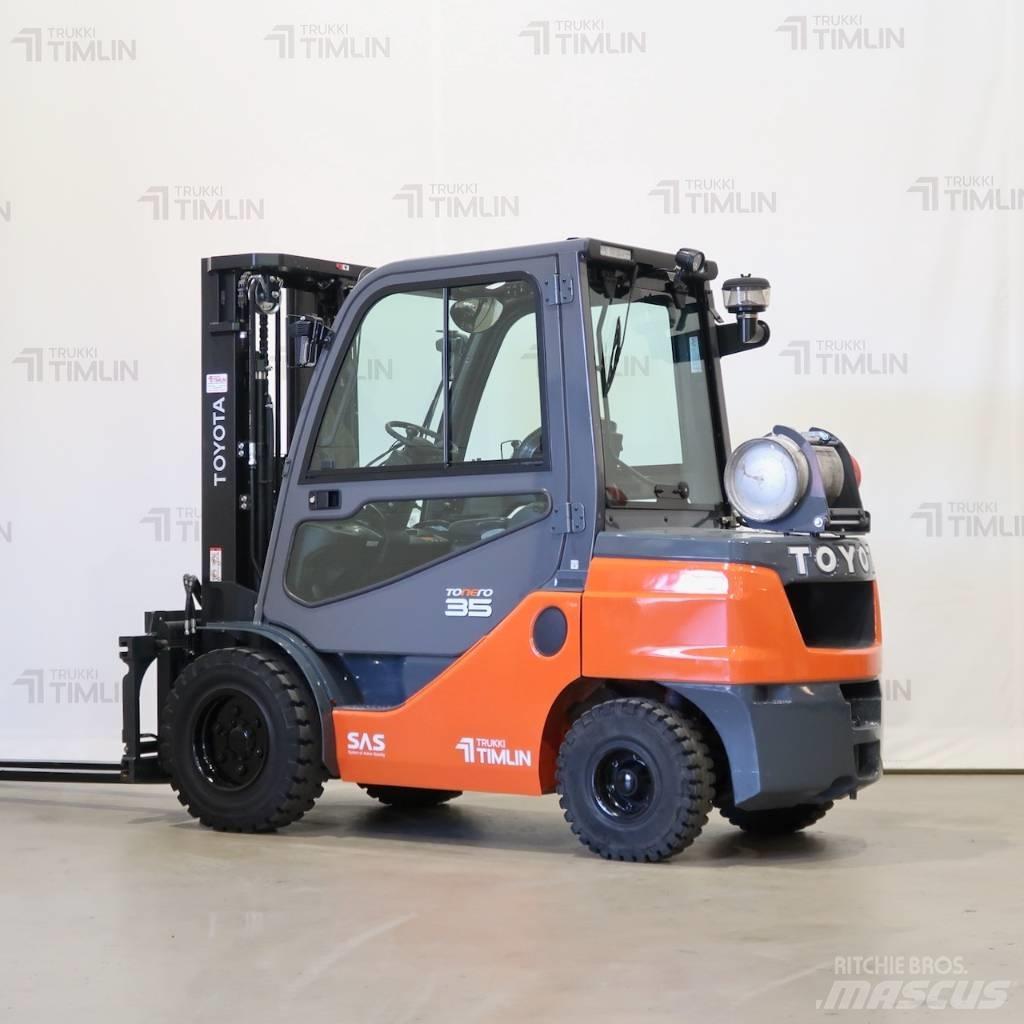 Toyota 02-8FGJF35 Gasolmotviktstruckar