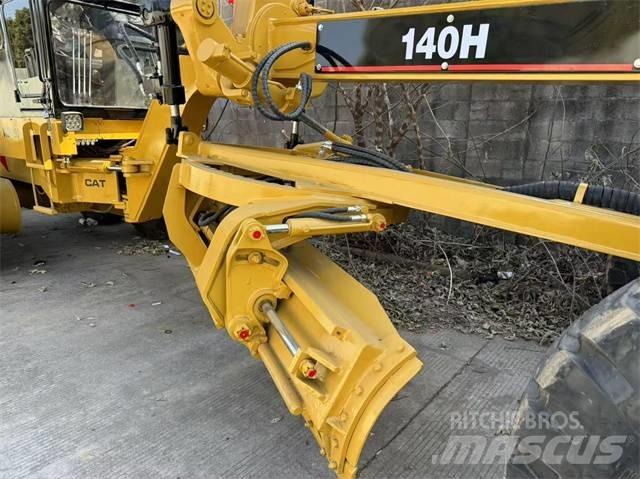 CAT 140 H Väghyvlar