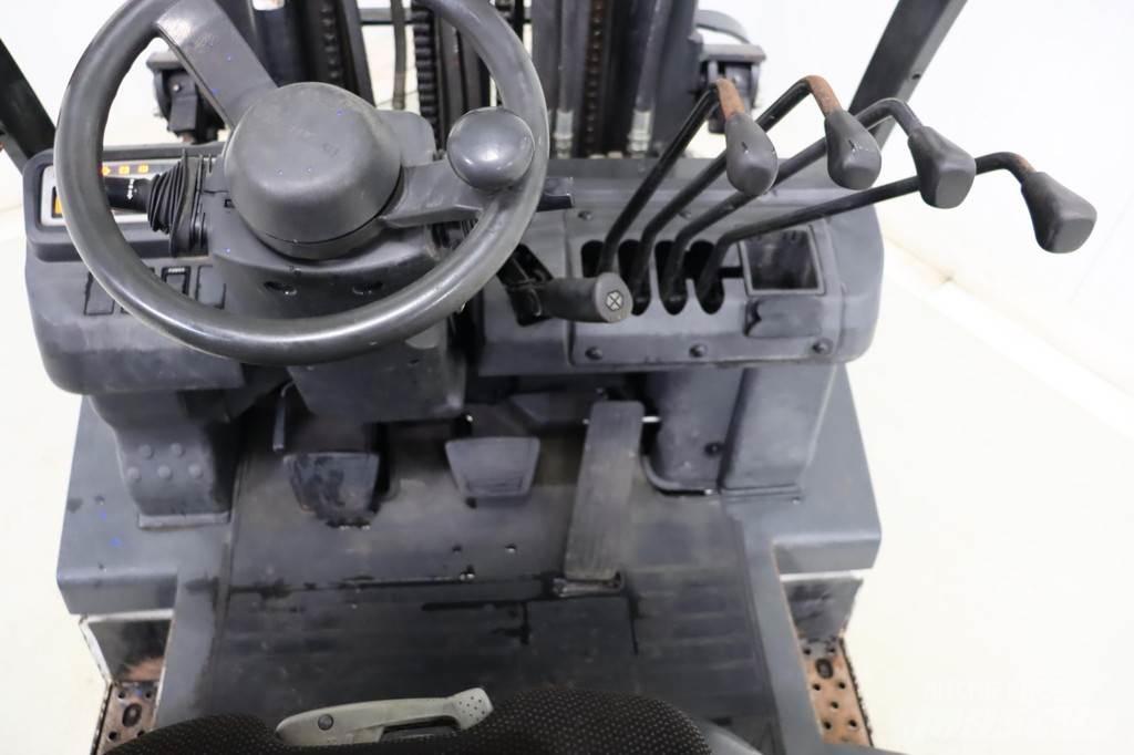 Nissan U1D2A20LQ Gasolmotviktstruckar