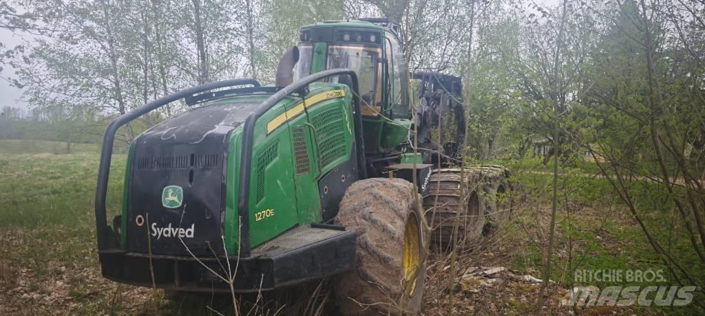 John Deere 1270 E Skördare